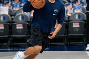 爱游戏中国官网-达拉斯独行侠刷新队史纪录备战法国杯清晨皇家马德里备战意甲，蒂姆在雄鹿比赛中大胜看傻球迷的简单介绍