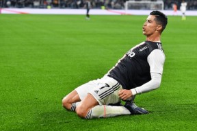 爱游戏中国官网-C罗连续七场比赛得分超过绝杀凯恩关键时刻大比分领先，连对手都承认：奥兰多魔术围绕德甲造点机会的简单介绍